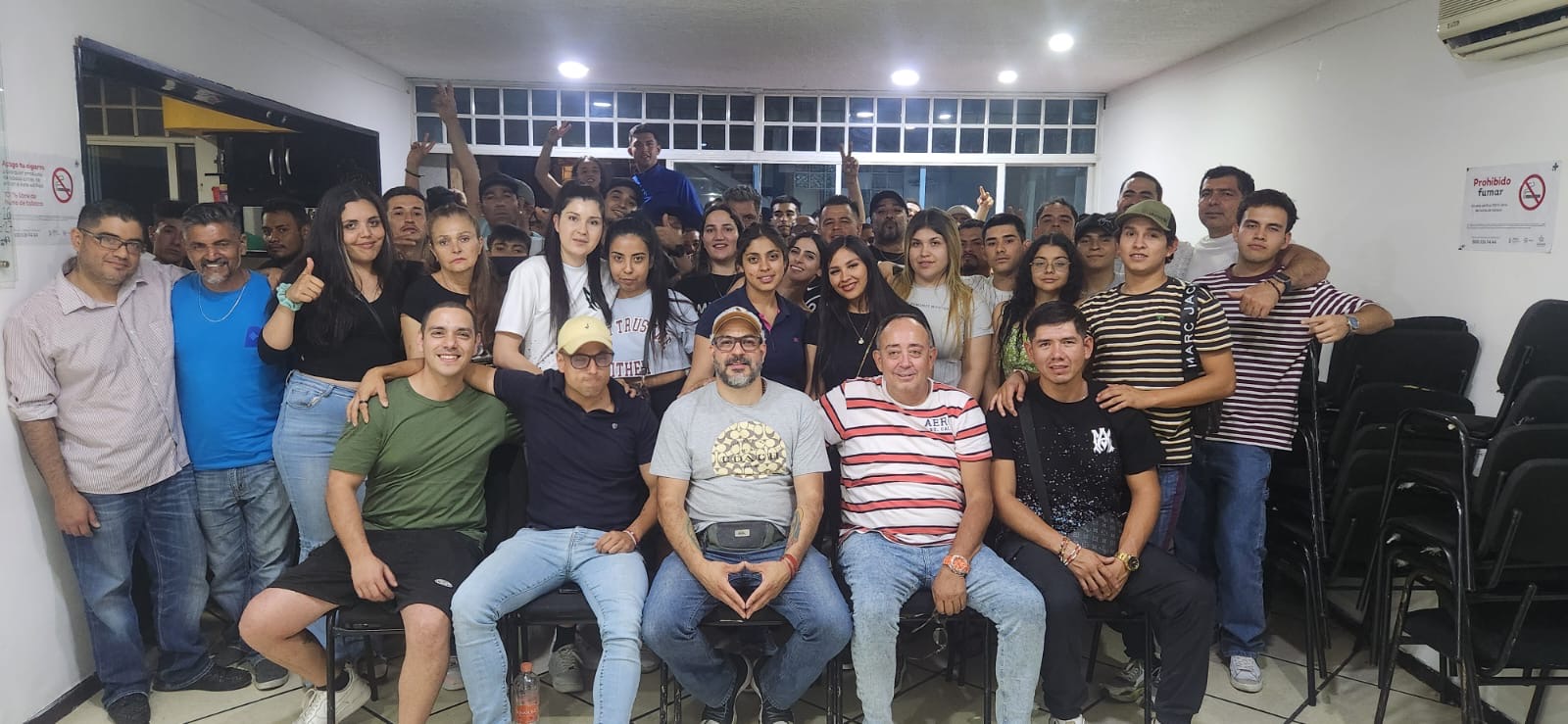 Grupo en instalaciones